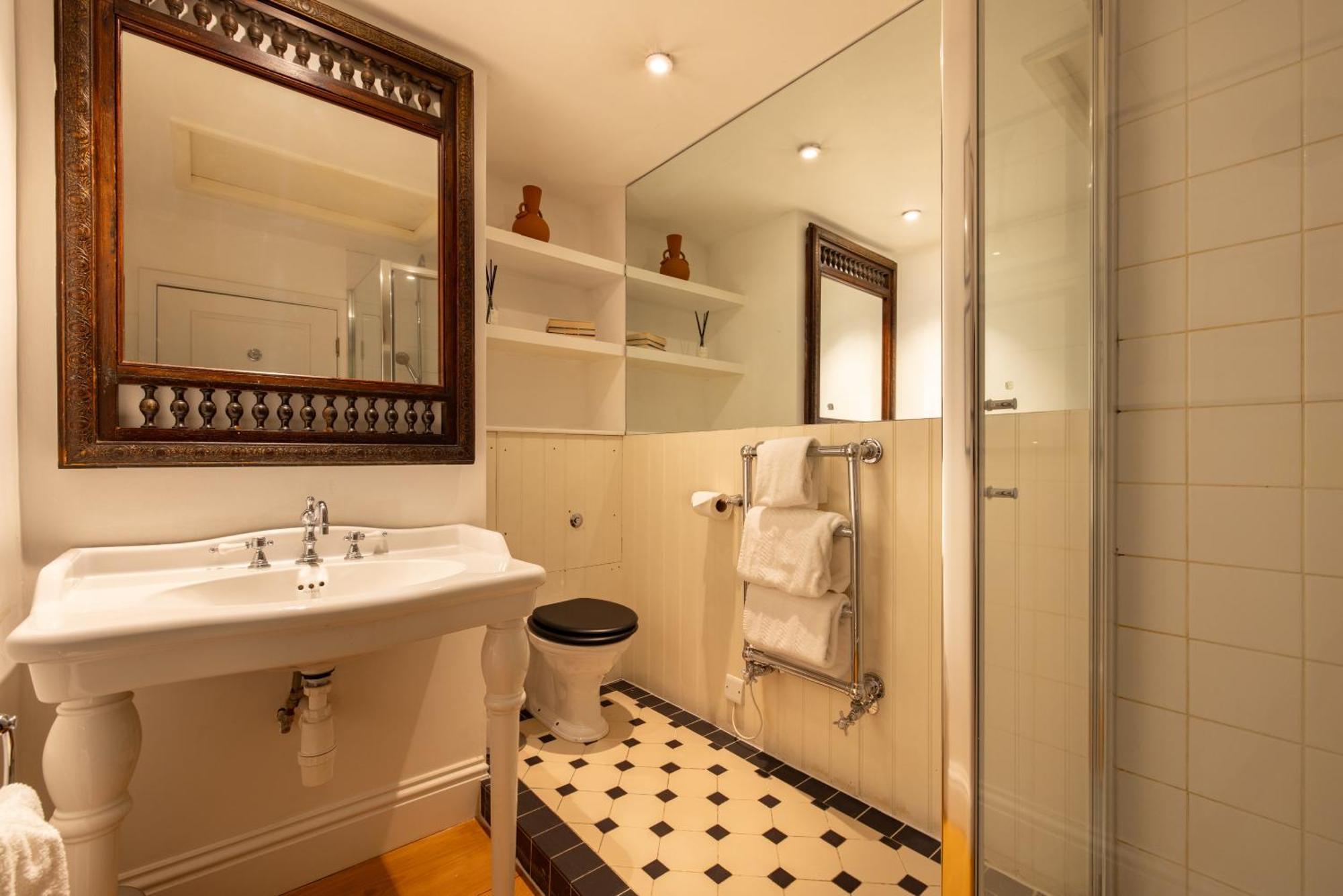 The Philbeach Gardens Place - Lovely 5Bdr Flat With Terrace London Bagian luar foto